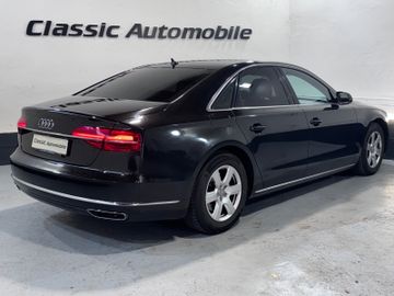 Audi A8 - 2