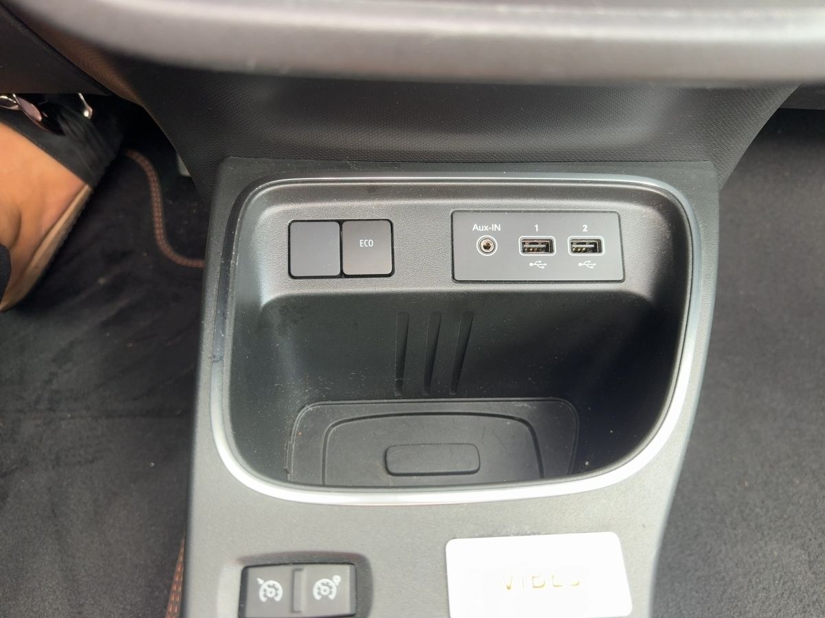 Fahrzeugabbildung Renault Twingo E-TECH 100% el. VIBES GJR, Faltdach el.
