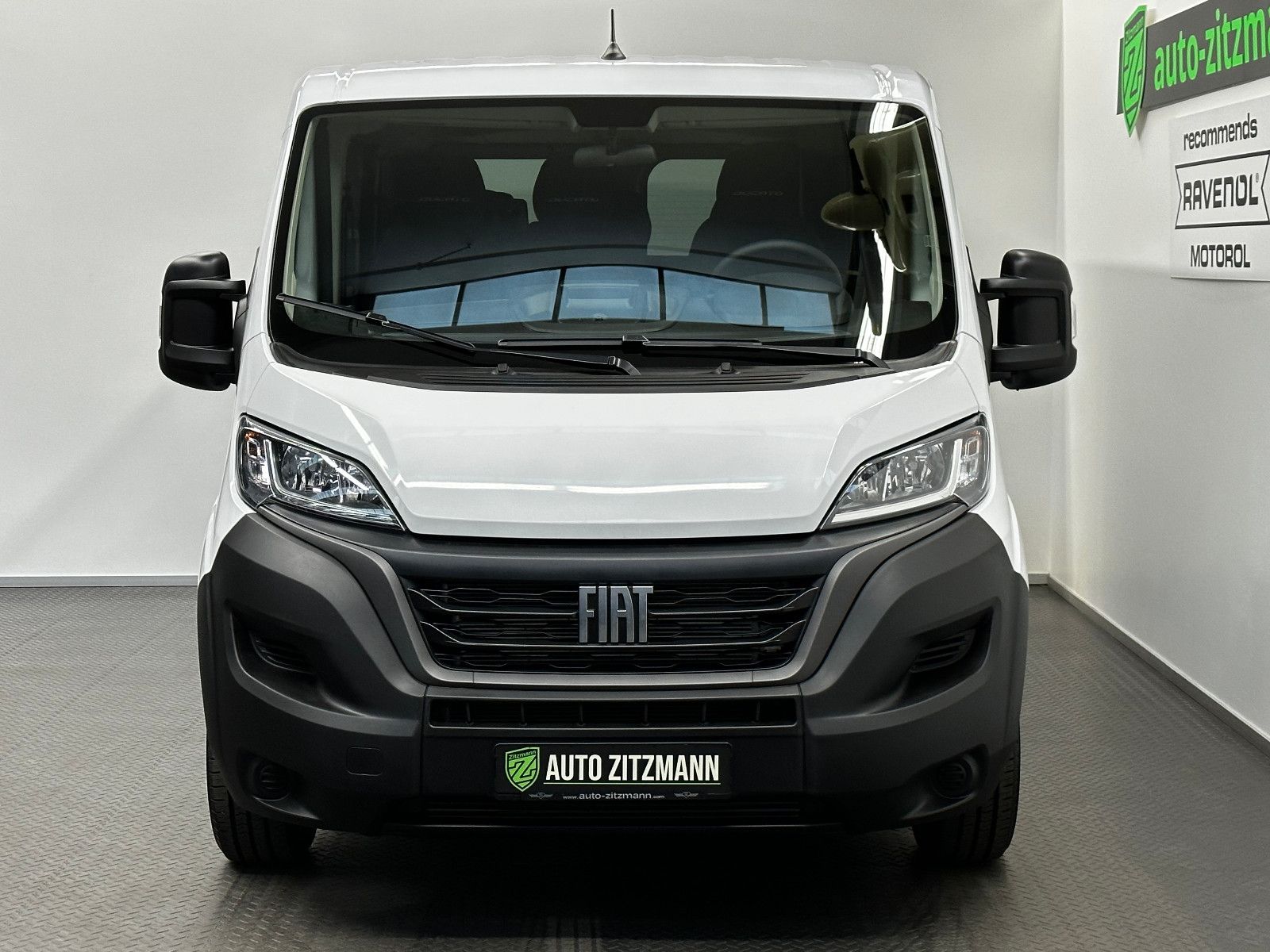 Fahrzeugabbildung Fiat Ducato Kombi 30 140 L1H1 RS: 3000 mm 9-SITZER