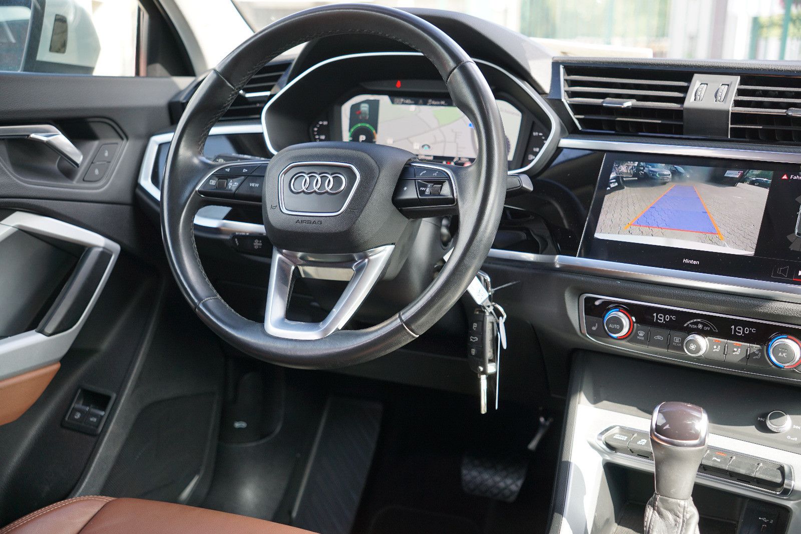 Audi Q3 Sportback 45 TFSI e S line foto 8