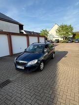 Skoda Fabia 1.4l MPI Cool Edition Combi - Skoda Fabia mit Benzin-Antrieb: Blau, Kombi, 1.4