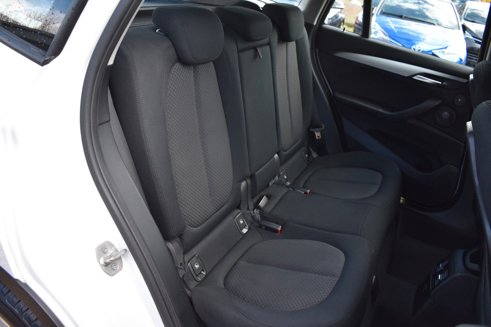 Fahrzeugabbildung BMW X1 xDrive 20 d Advantage AHK H&K
