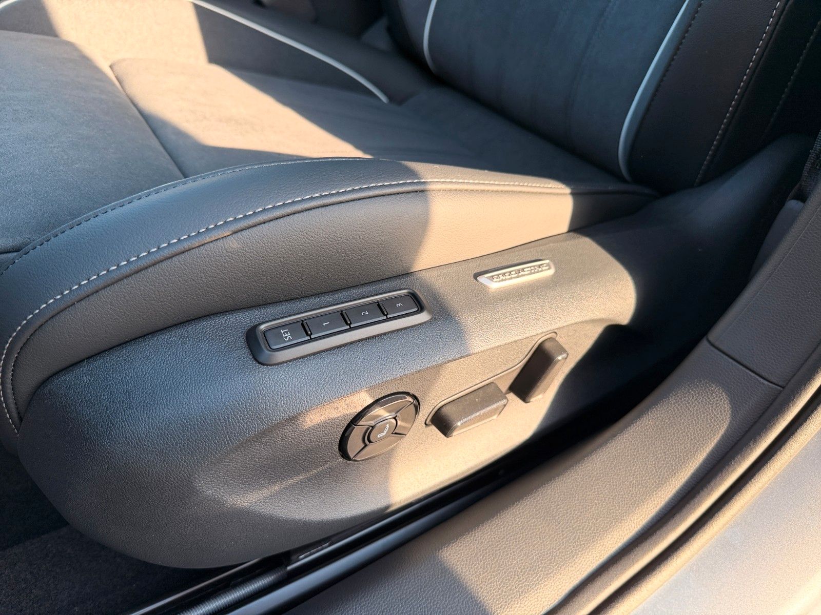 Volkswagen Passat Variant - Bild 15