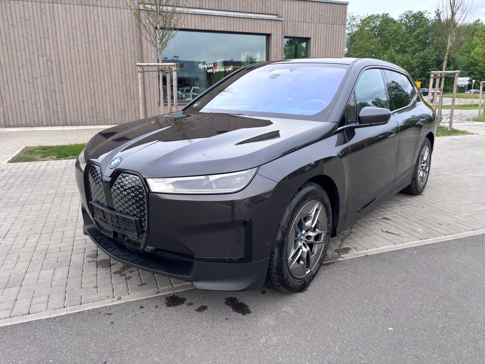 BMW iX imagem 2
