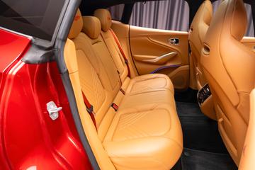 صورة مصغرة 13 لـ 2021 Aston Martin DBX