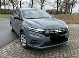 Dacia Sandero TCe 90 Essential - Dacia Sandero von privat