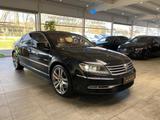 Volkswagen Phaeton V8 4-Sitzer 4Motion Lang Exclusive - Volkswagen Phaeton mit Benzin-Antrieb: Leder, Navigationssystem
