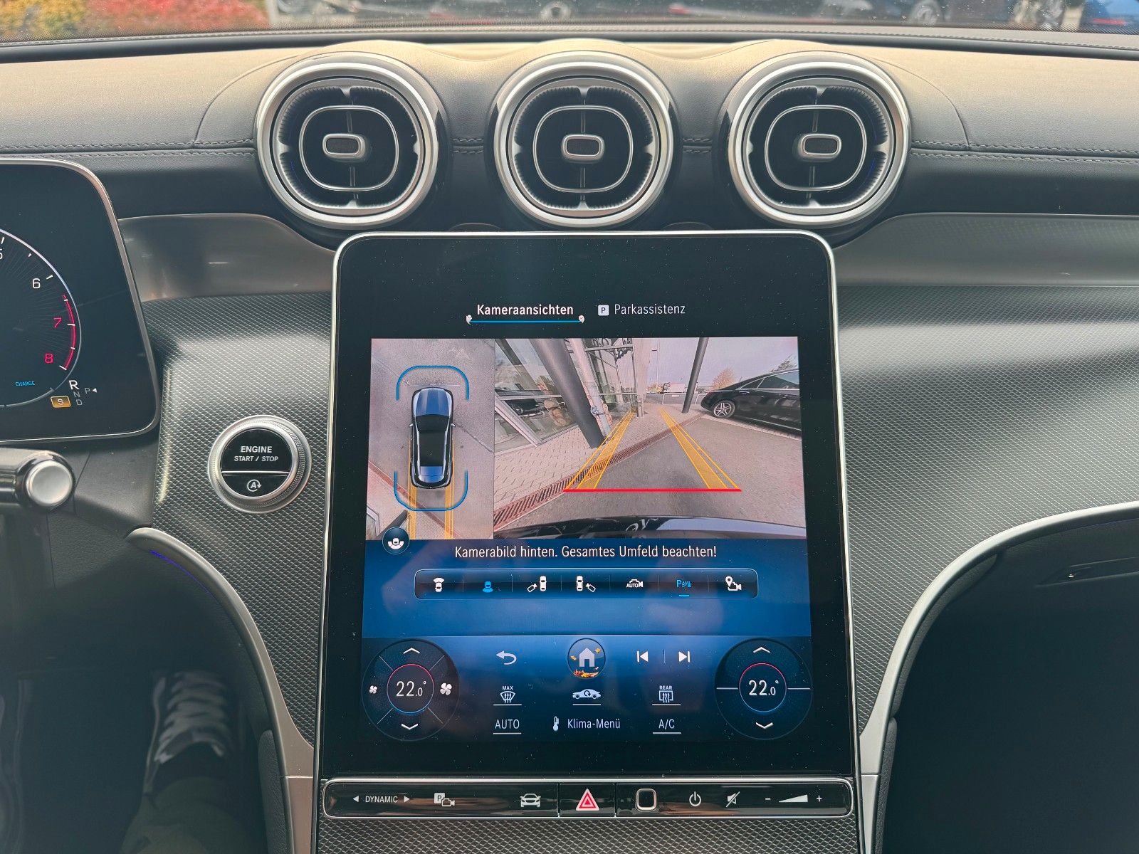 Fahrzeugabbildung Mercedes-Benz GLC 300 4M+AMG+Pano+Burm+360+Memory