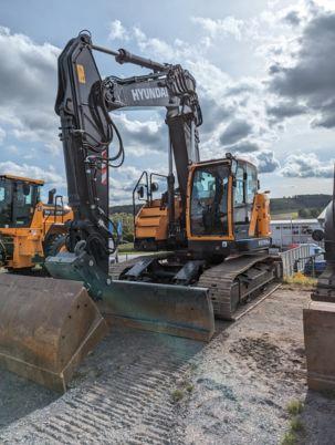 Hyundai HX235ALCR OQ 70-55/VA (netto 197.500€)