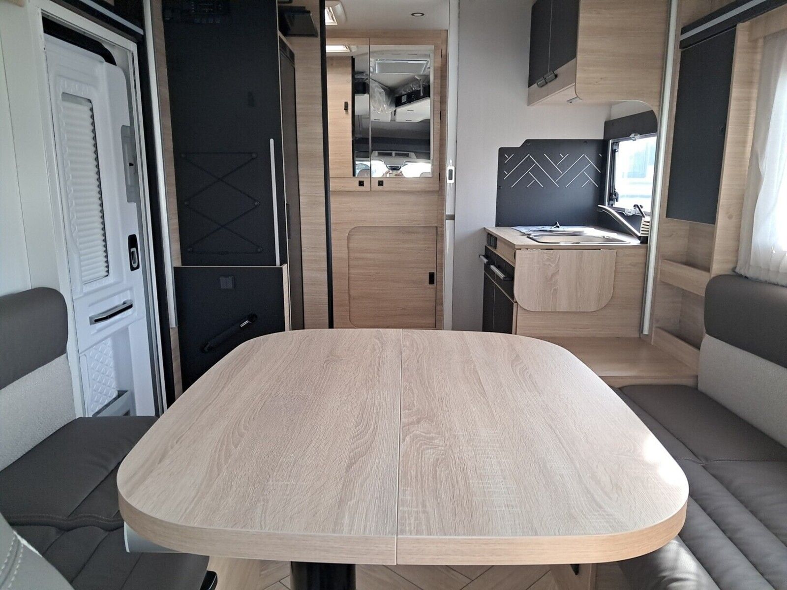 Fahrzeugabbildung Chausson Teilintegriert Titanium Line 630 Dörr30YEdition