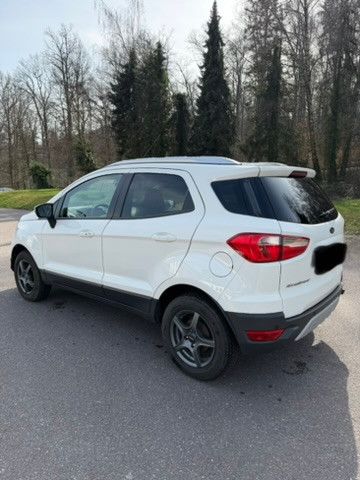 Fahrzeugabbildung Ford EcoSport Titanium 8fach Bereift ALUFelgen
