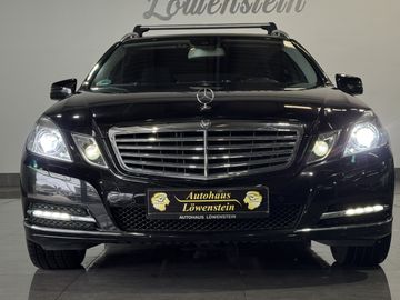 Mercedes E 200 - 4