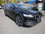 Volvo V60 Cross Country Pro AWD - Volvo: C 60