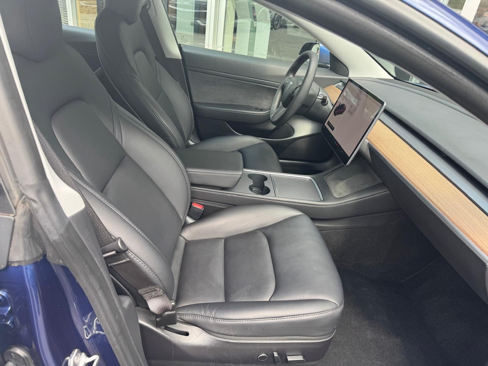 Fahrzeugabbildung Tesla Model 3 RWD PANO+LED+NAVI+SHZ+KAMERA+ACC+WP