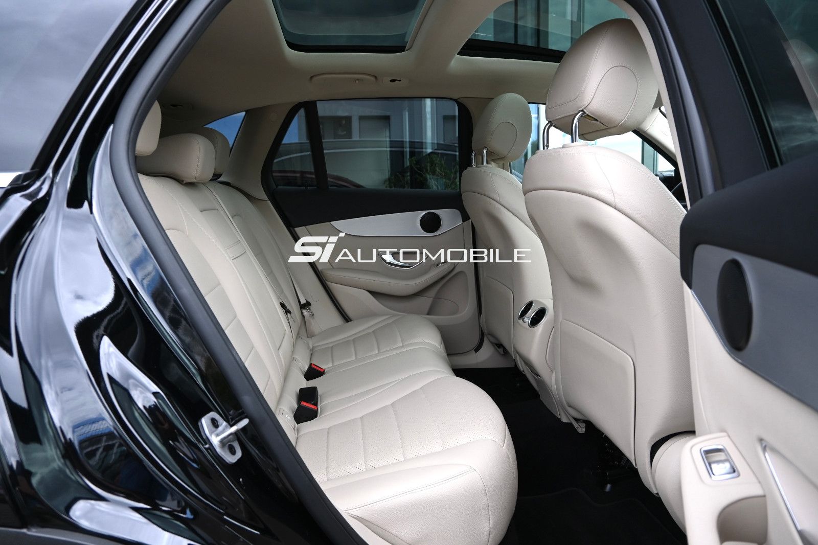 Fahrzeugabbildung Mercedes-Benz GLC 300 d 4MATIC °ACC°PANORAMA°STANDHEIZ°360°KAM