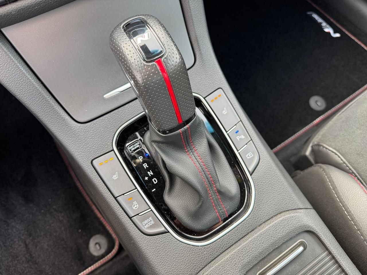 Fahrzeugabbildung Hyundai i30 N-LINE *PANORAMADACH*LED*NAVI*SHZ*LHZ*KAMERA