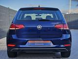 Volkswagen Golf VII 1.5 TSI DSG Comfortline Business 2.HD - Volkswagen Golf mit Benzin-Antrieb: 1.2