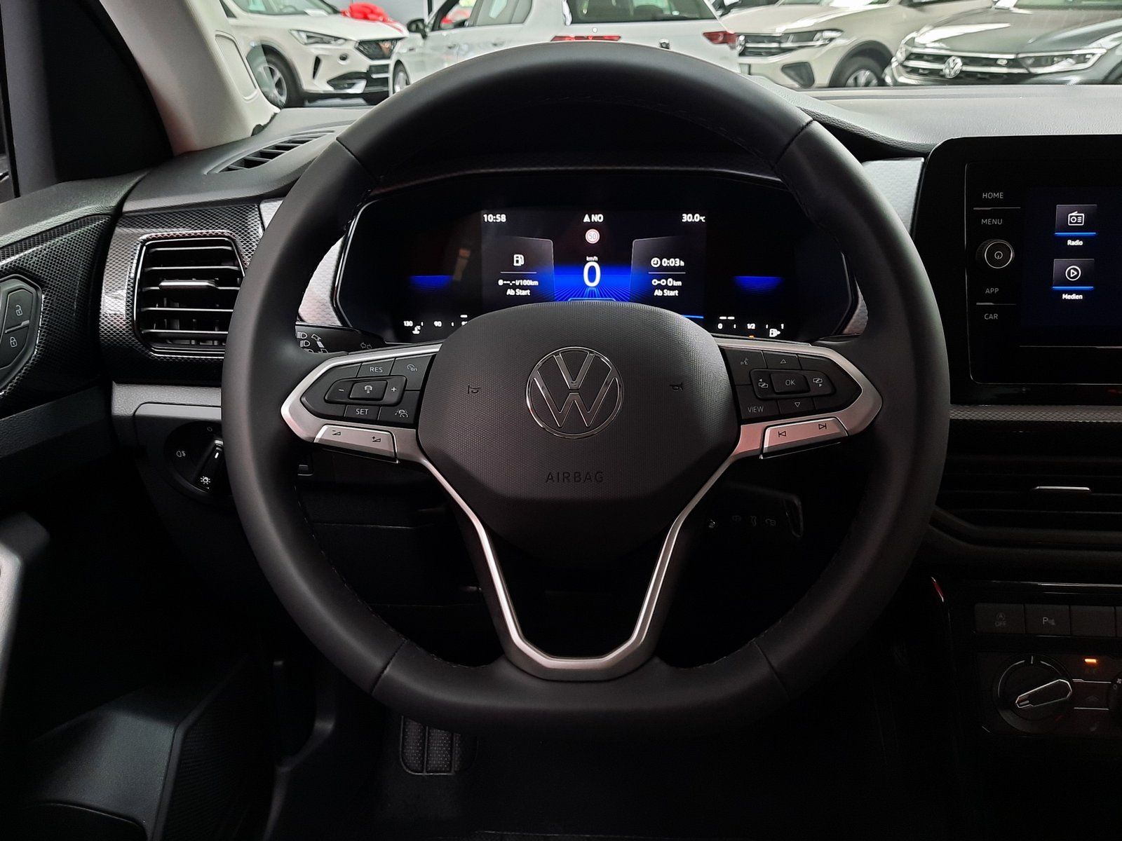 Fahrzeugabbildung Volkswagen T-Cross Life TSI *LED*PDC*ACC*Sitzhzg*App-Conn*