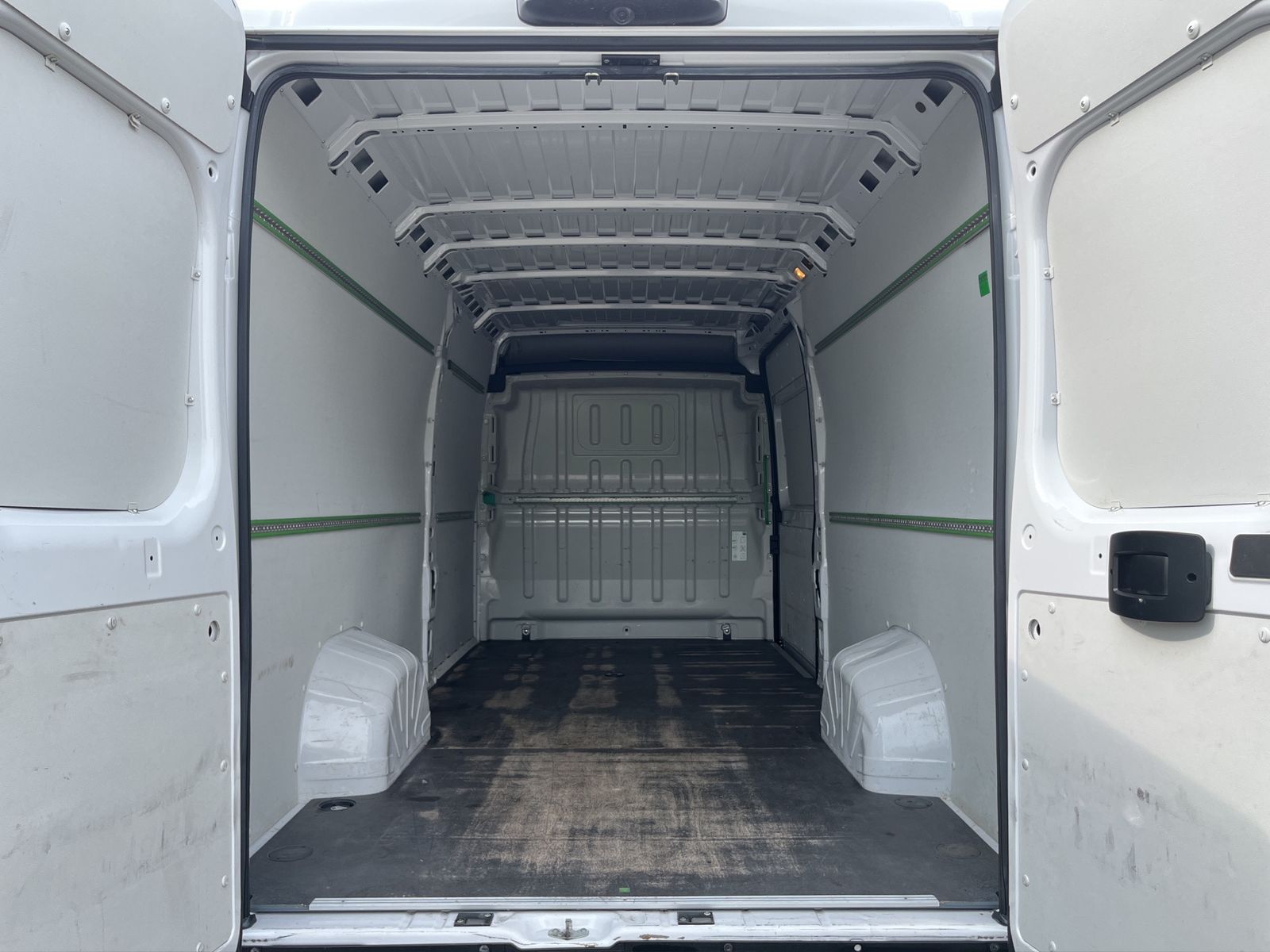 Fahrzeugabbildung Peugeot Boxer 435 L4H2 Pro*Navi*PDC*Kamera*Klima*TOP**