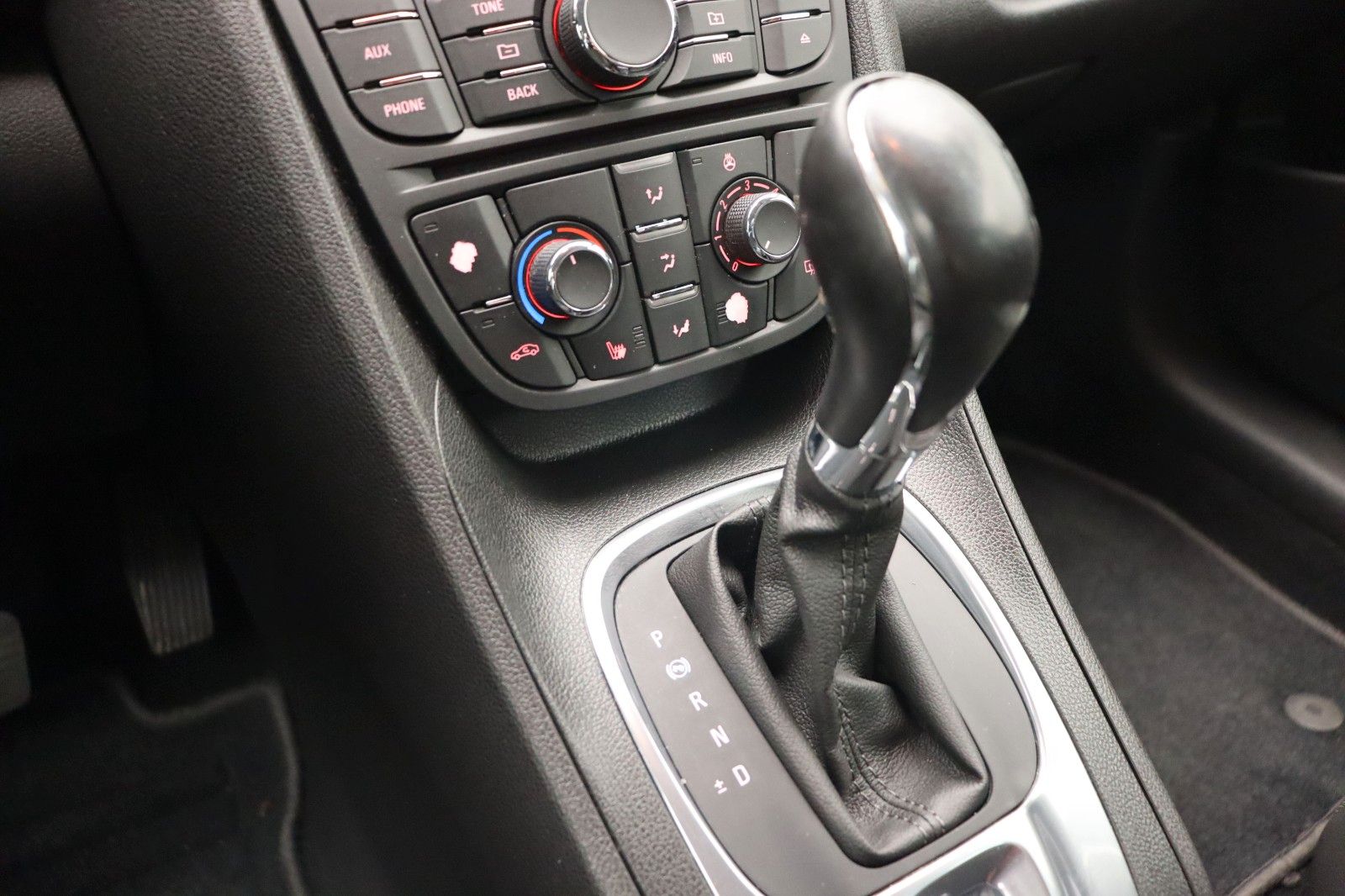 Fahrzeugabbildung Opel Meriva 1.4 "150 Jahre Opel" Automatik