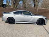 Dodge Charger 5.7 HEMI V8 R/T Navi Leder CarPlay - Dodge Charger mit Benzin-Antrieb: Limousine, 5.7