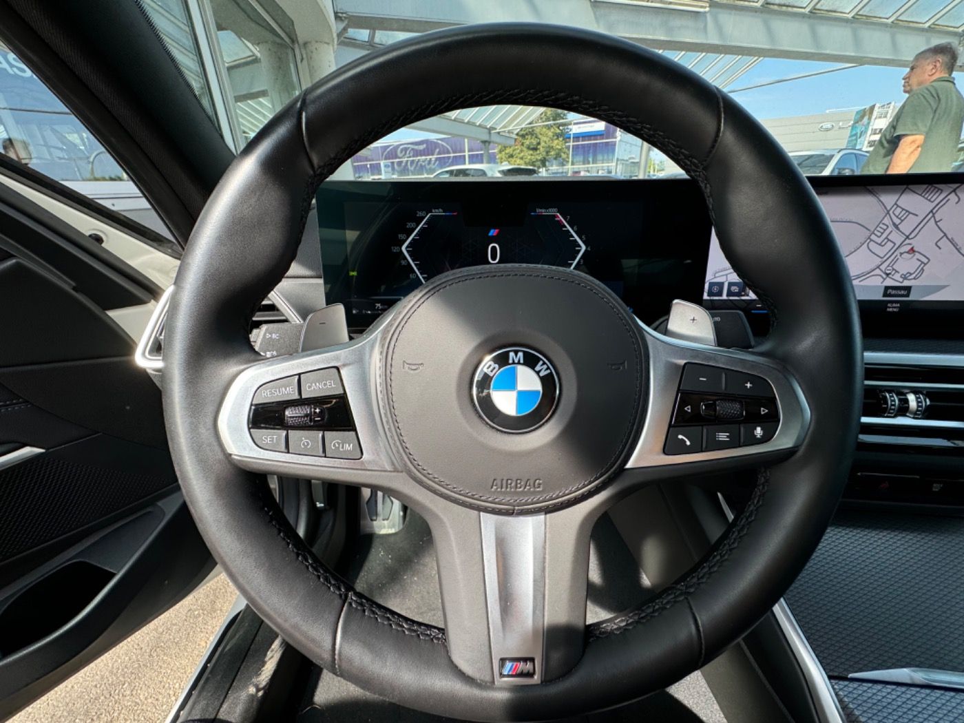 Fahrzeugabbildung BMW 318i Lim. M-Sport DrivAssi GARANTIE bis 05/2028