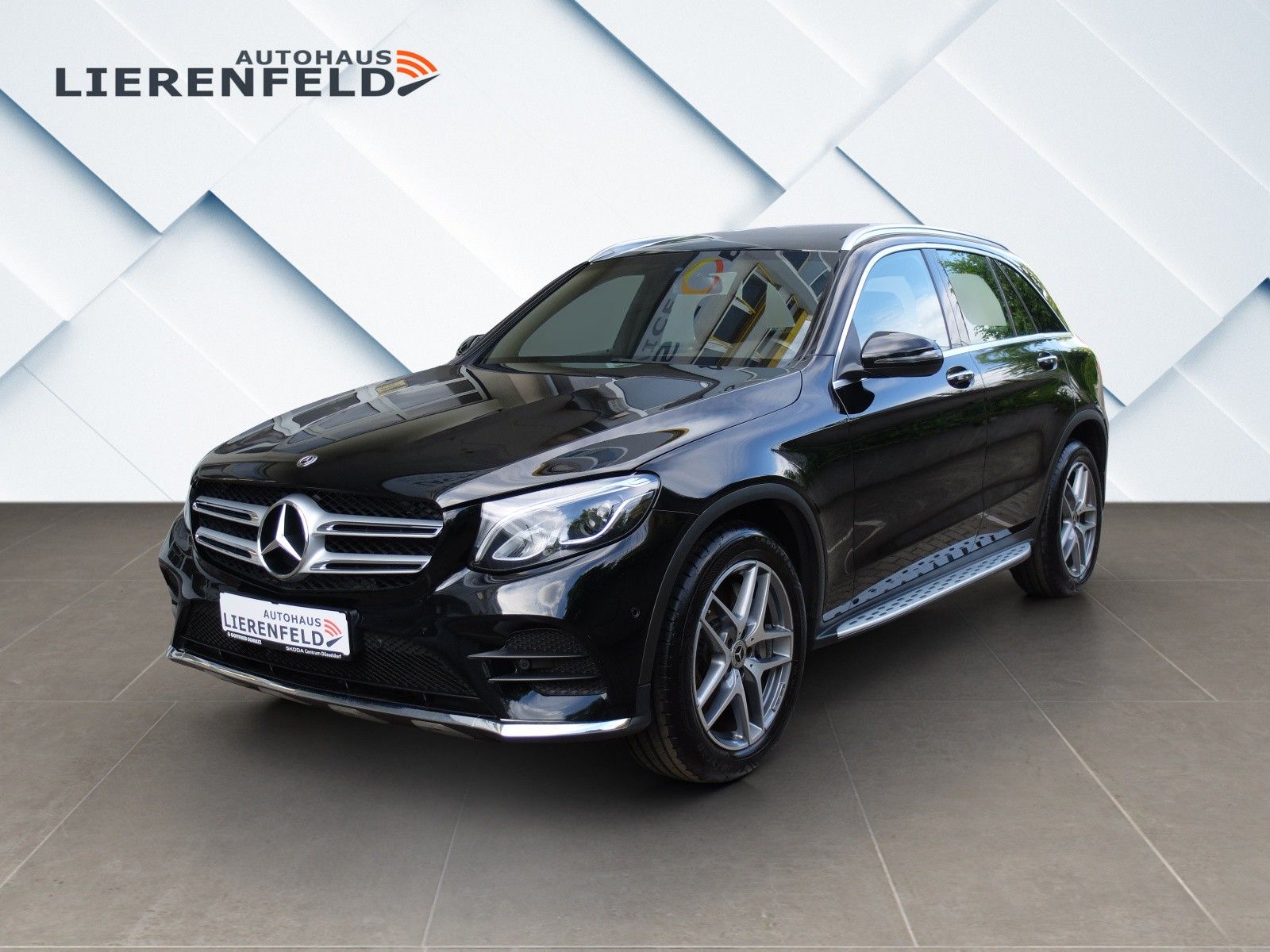 MERCEDES-BENZ GLC 250 4Matic AMG Line nur 94 Tkm