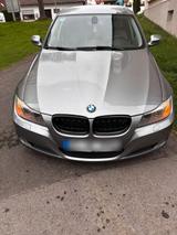 BMW E90 318D - BMW 318: 318d E90