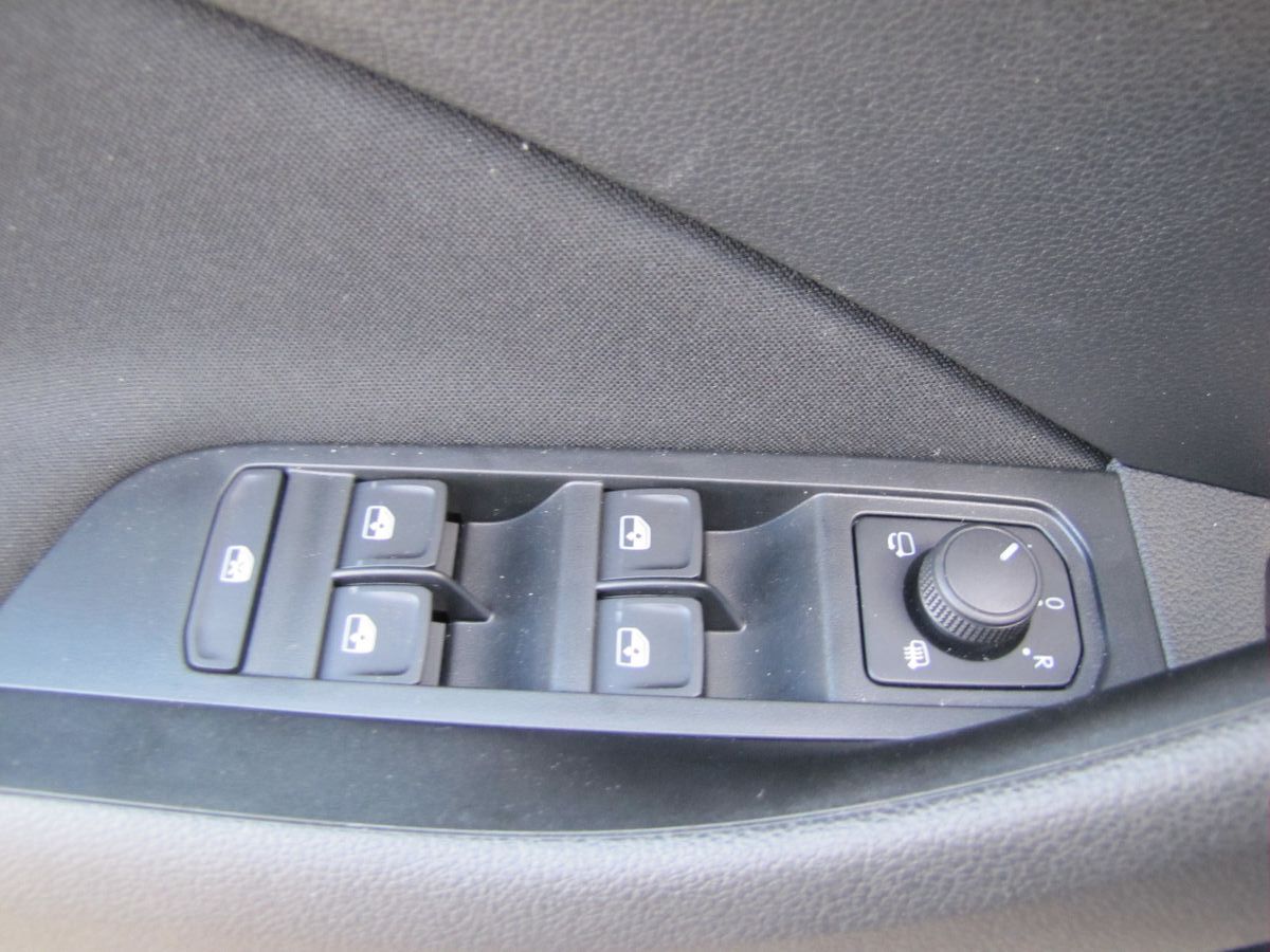 Fahrzeugabbildung SKODA Kamiq Selection 1.5l TSI 150PS 7-Gang DSG