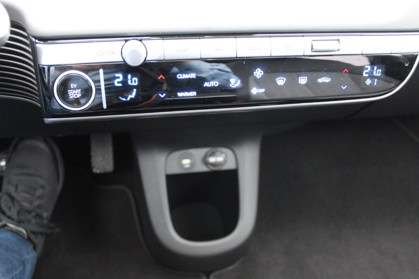 Fahrzeugabbildung Hyundai 5 Techniq 77,4 kWh Panorama*Kamera*SHZ*Navi