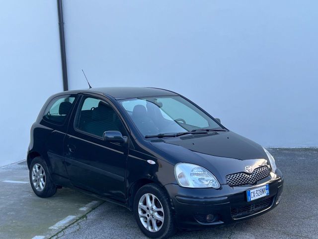 Toyota Yaris 1.0i 16V cat 3 porte Sol