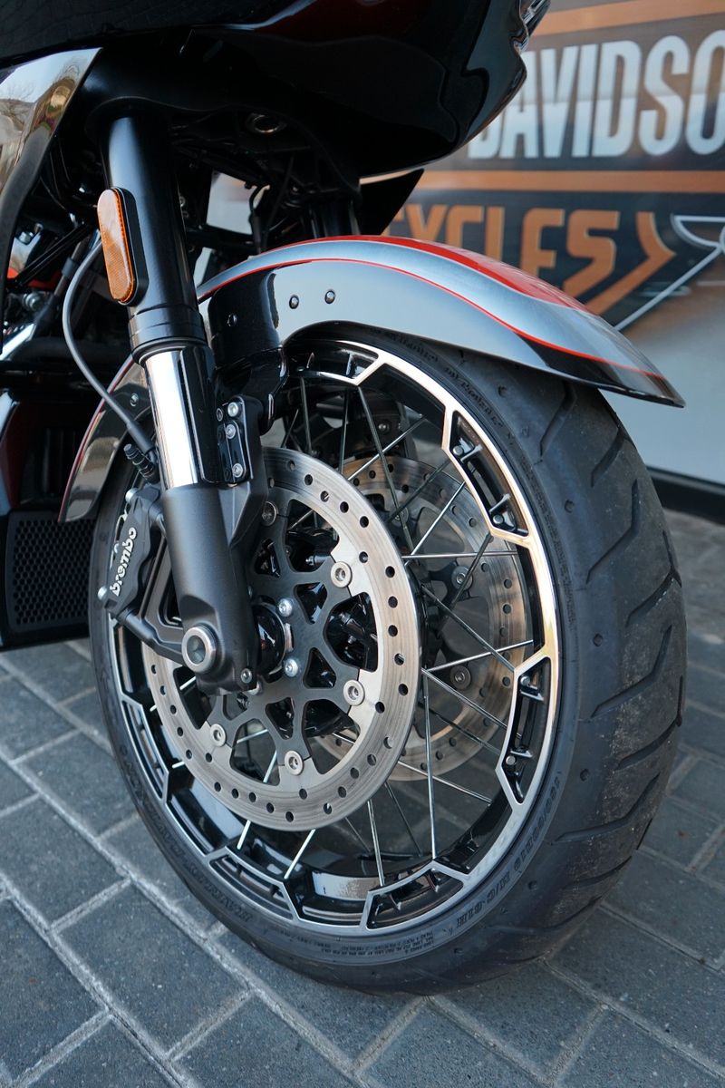 Fahrzeugabbildung Harley-Davidson Road Glide CVO 25th Anniversary ATLAS Lenker
