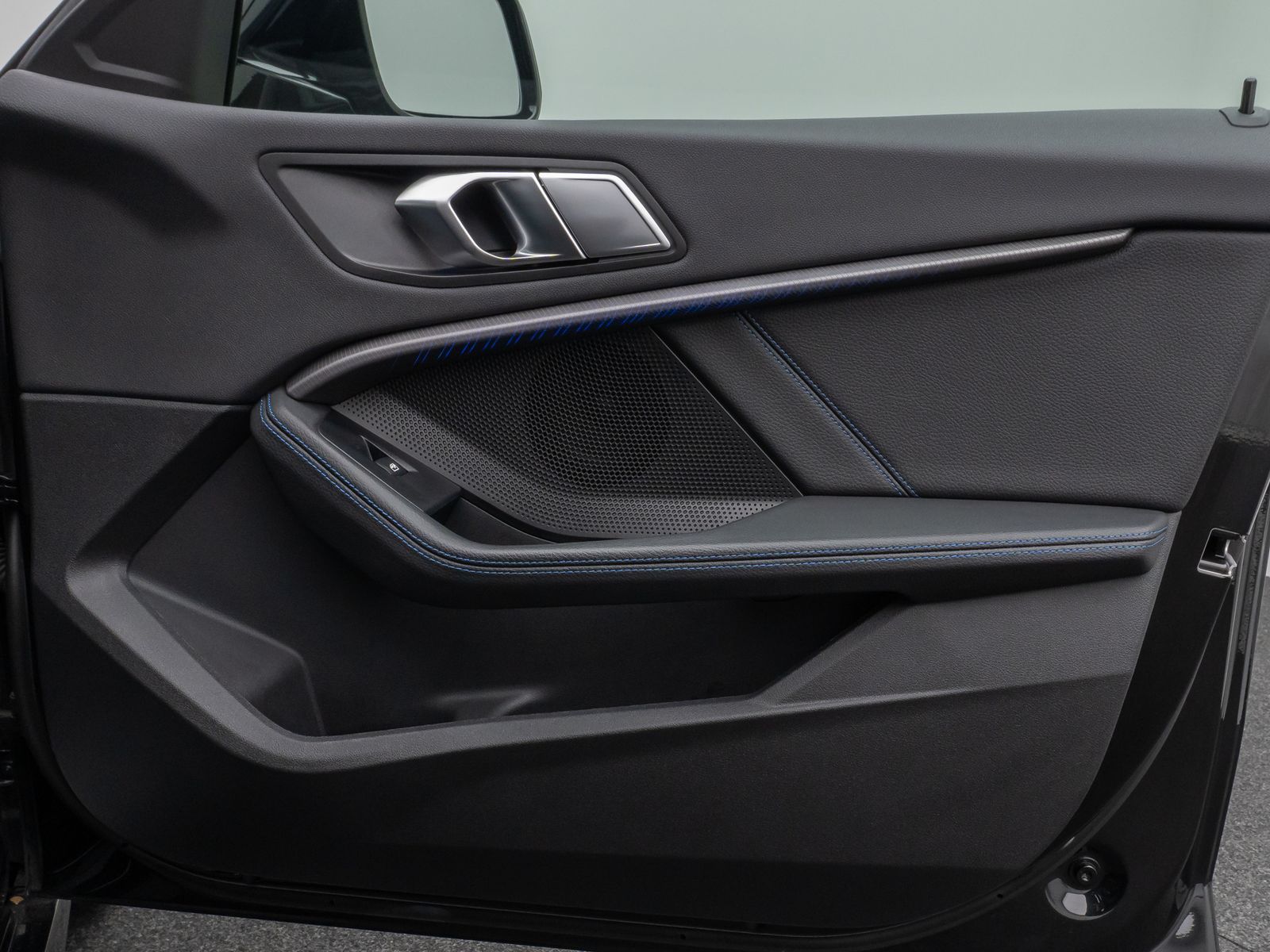 Fahrzeugabbildung BMW 218i Gran Coupé M Sport DAB CockPitPr PDC Komfor