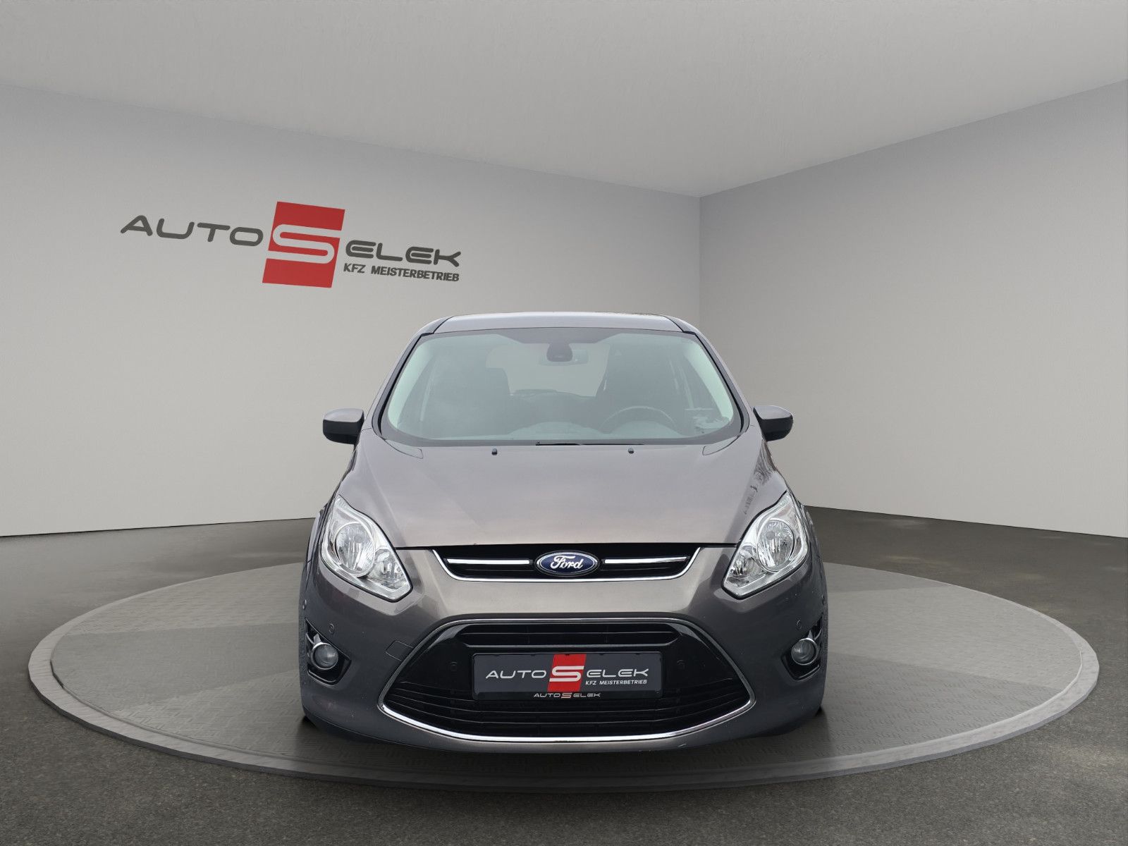 Fahrzeugabbildung Ford Grand C-MAX Titanium 7-SITZER AUTOMATIK TEMPOMAT