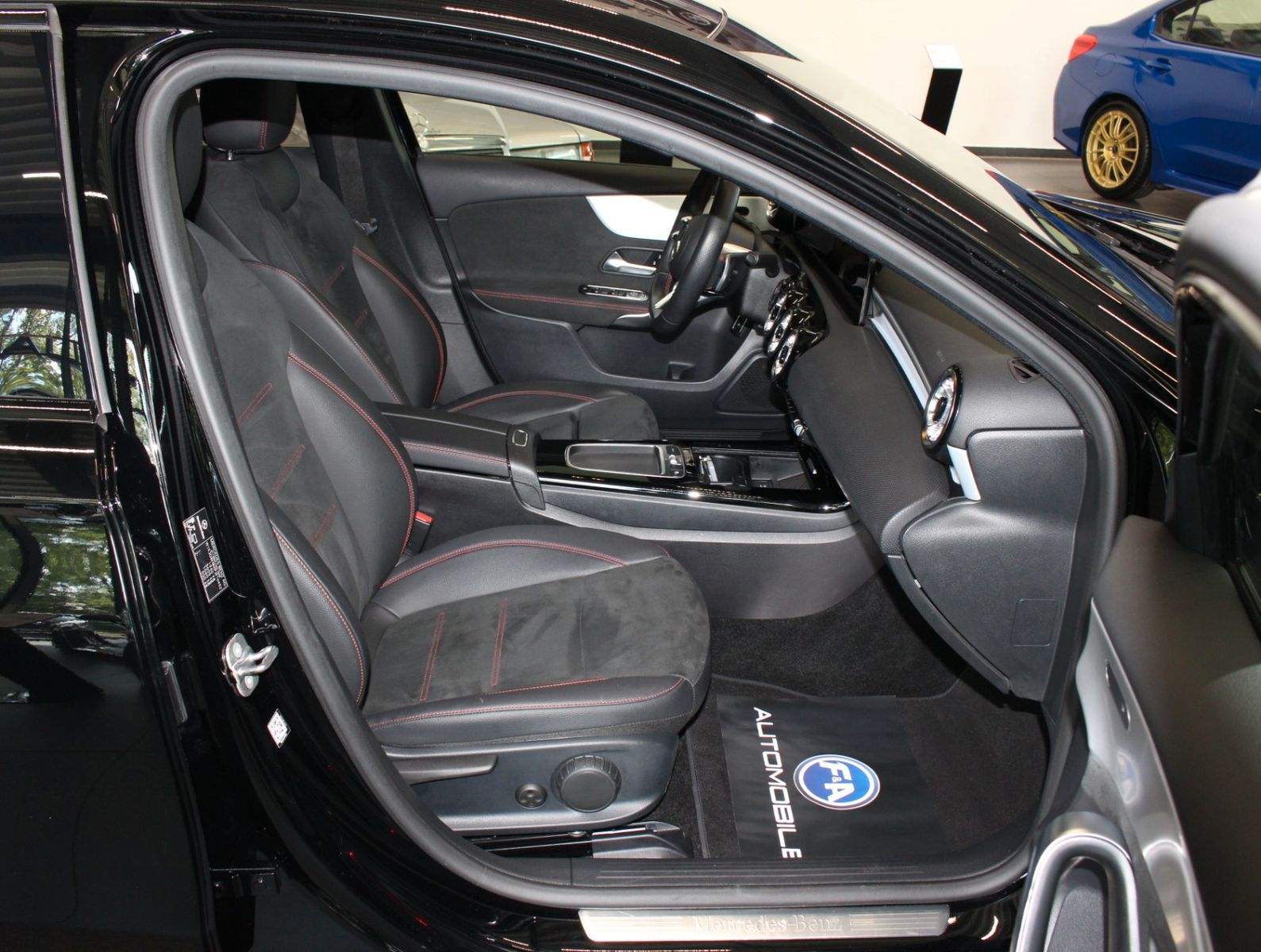 Fahrzeugabbildung Mercedes-Benz A 200 AMG Line Limo*Widescreen*Ambiente*Kamera