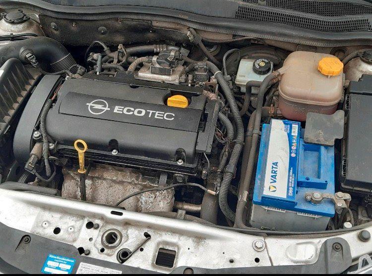 Opel Astra 2008 — photo 8