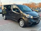 Opel Vivaro B Kombi L1H1*9Sitze*Nav*Temp*AHK* - Opel Gebrauchtwagen in Berlin