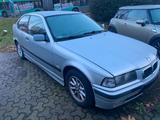 BMW 316i Compact Automatik - BMW 316 aus 1999: Compact