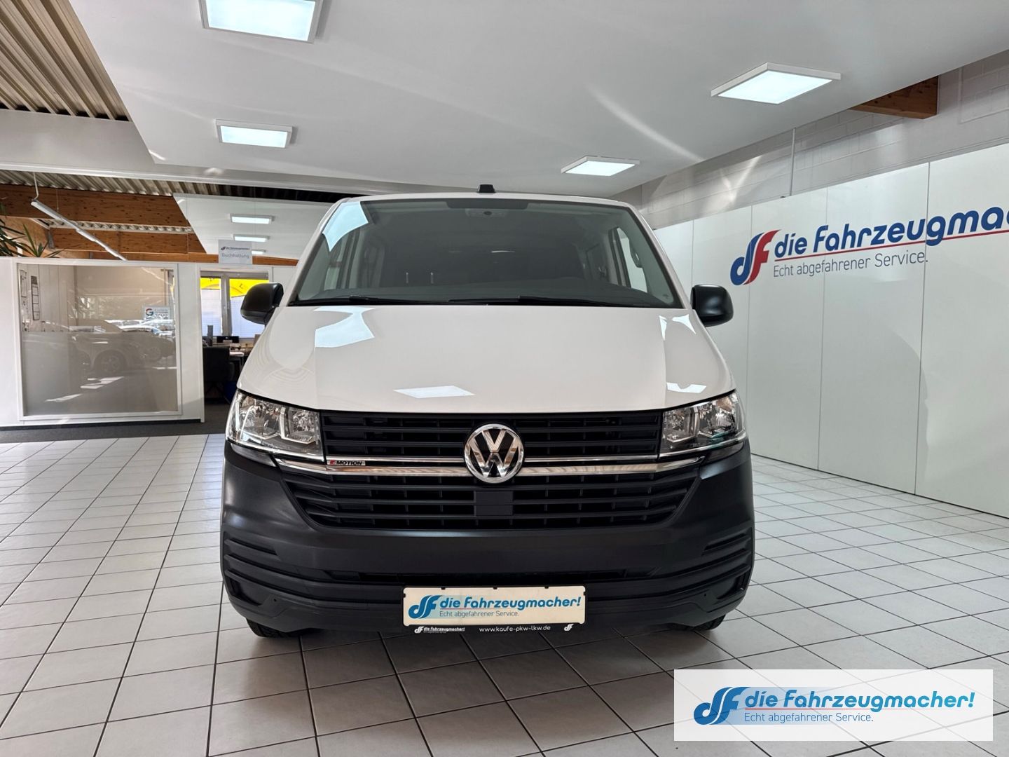 Fahrzeugabbildung Volkswagen T6.1 Transporter DSG MIXTO DOKA  lang 4Motion 2.