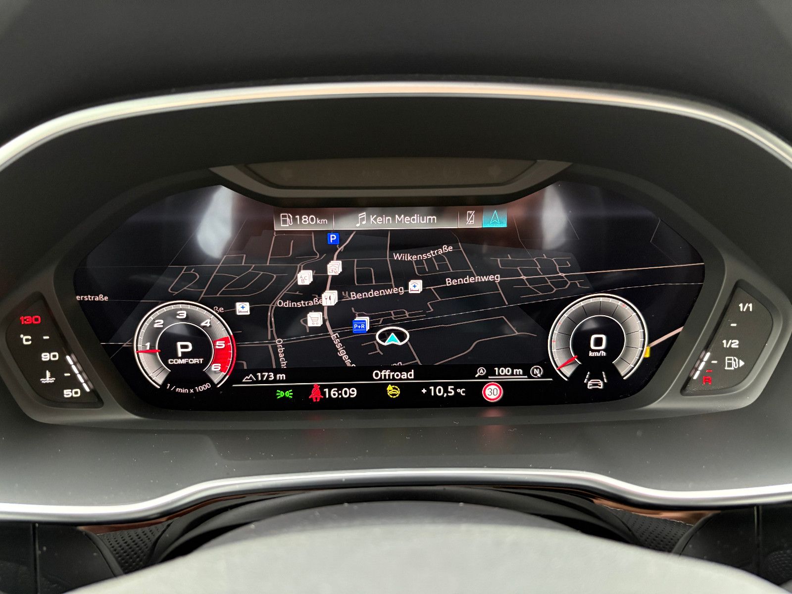 Fahrzeugabbildung Audi Q3 Sportback 35 TDI/S-LINE/BLACK-EDIT/LED/KAMERA