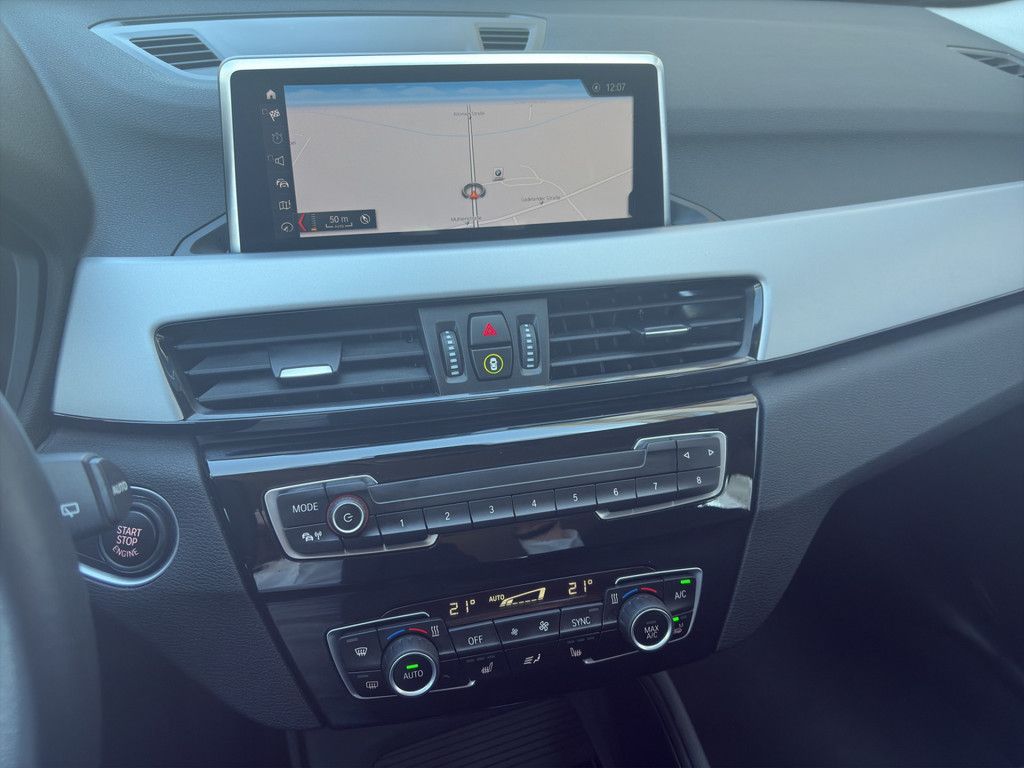 BMW X1 sDrive18d ADVANTAGE LED NAVI PDC SHZ FSE 17" foto 11