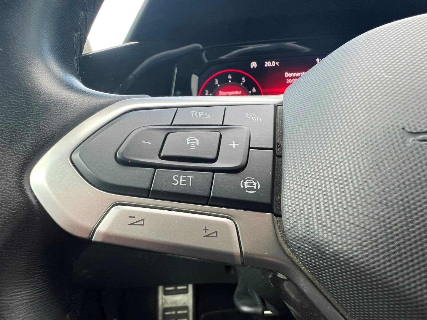 Golf Variant 1.5eTSI DSG ACTIVE - NAV*ACC*KAMERA