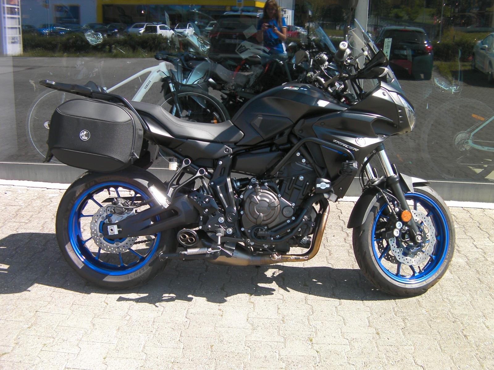 Yamaha Tracer 700*Akrapovic*Koffer*Navi etc.