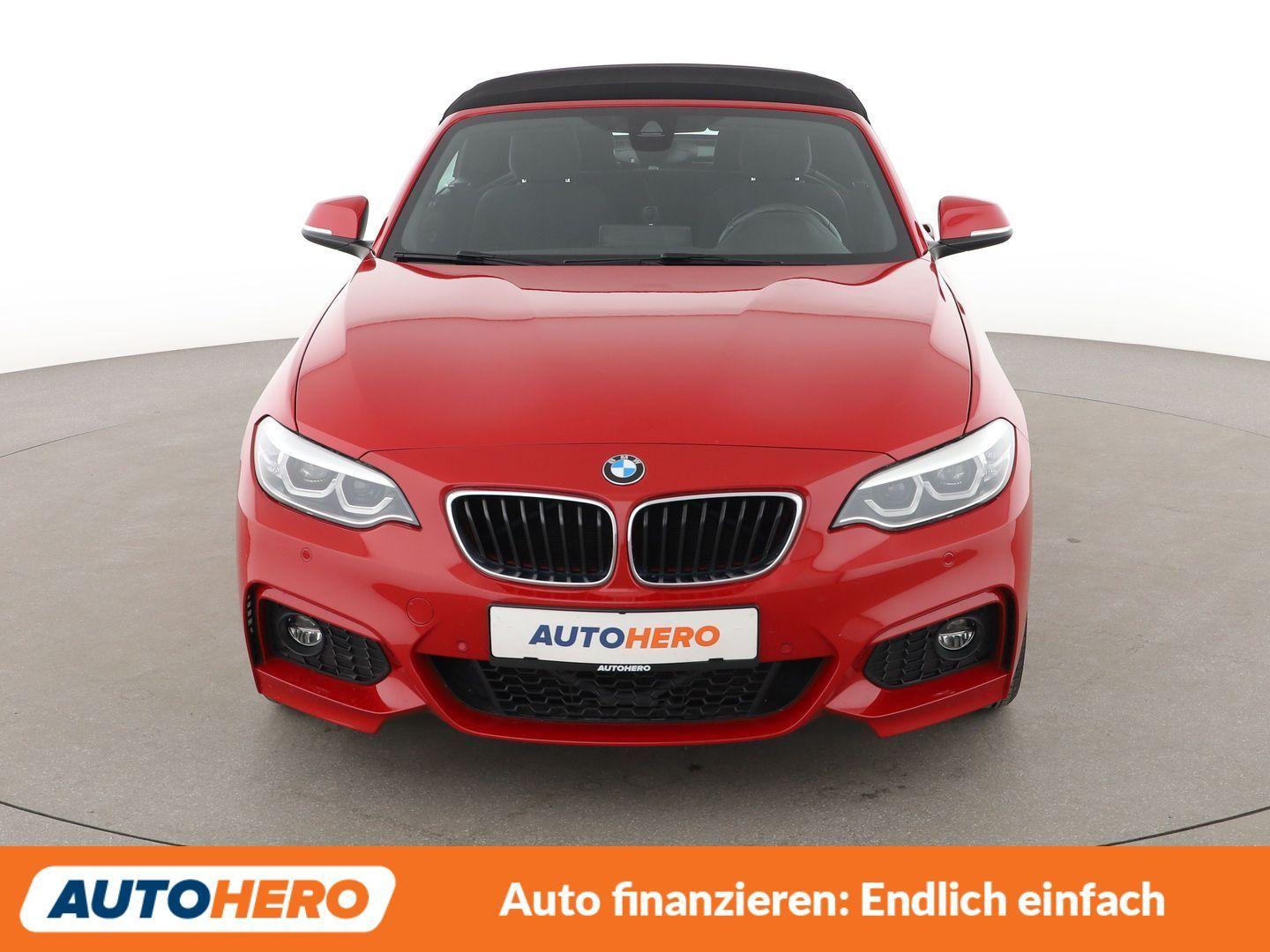 BMW 220i M Sport Aut.*NAVI*LED*PDC*TEMPO*SHZ*ALU*
