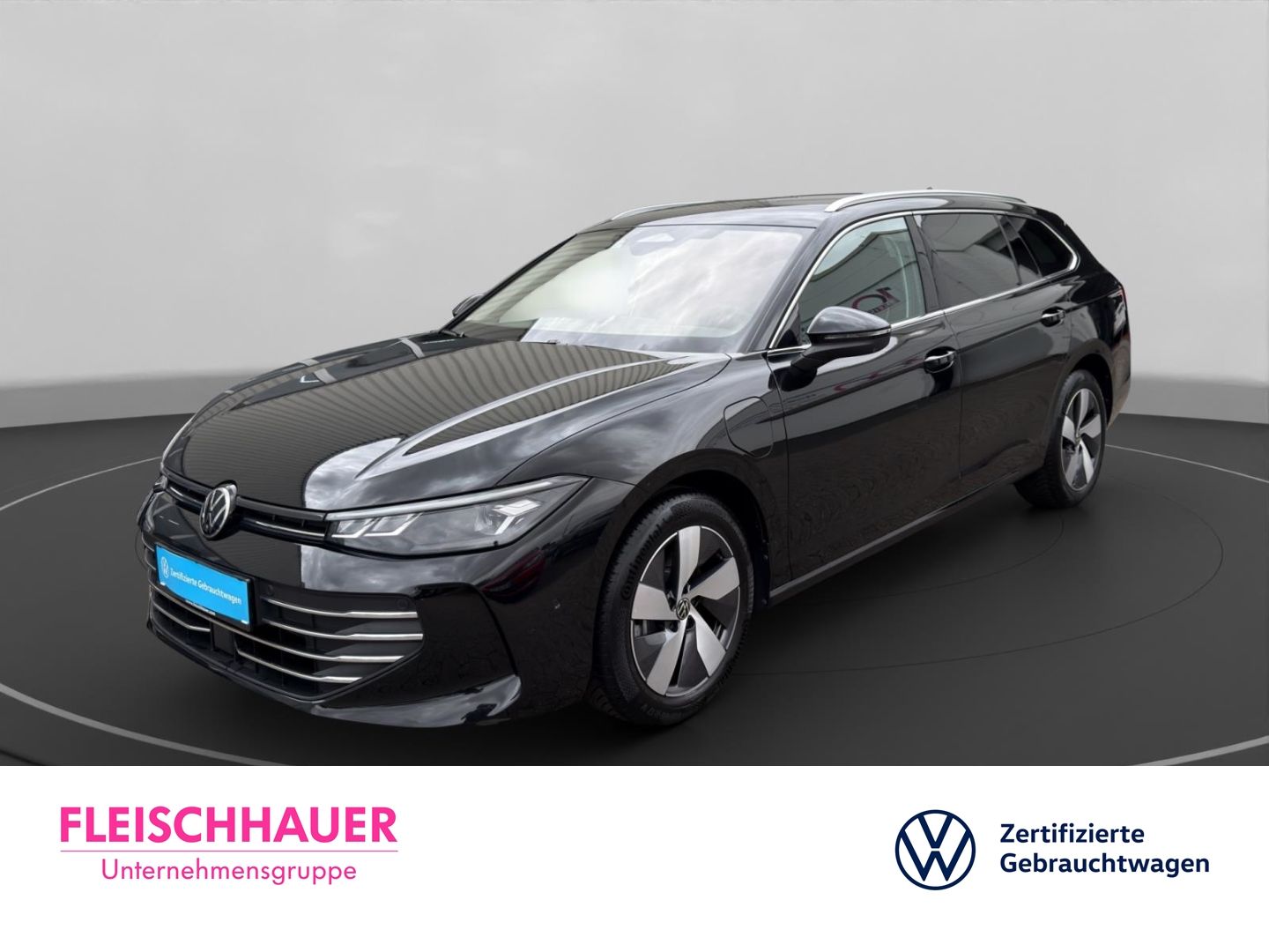 Volkswagen Passat Variant 1.5 TSI eHybrid Business AHK Head