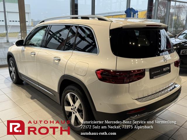 Mercedes-Benz GLB 220