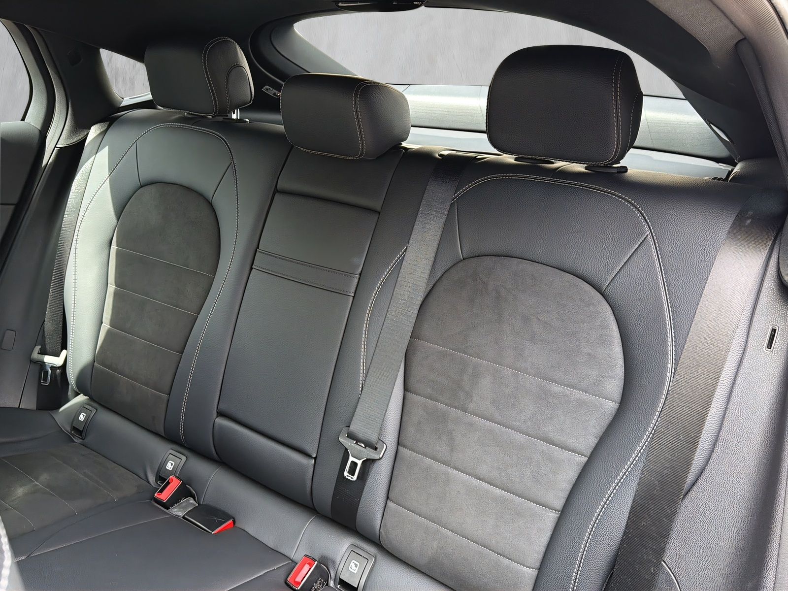 Fahrzeugabbildung Mercedes-Benz GLC 250 d Coupe AMG 4Matic MEMORY LED AHK KAMERA