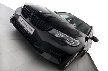 BMW 320d xDrive Touring DriveAssist RFK AHK 1.Hand