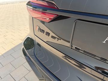2025 AUDI RS6 — миниатюра 31
