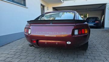 1983 Porsche 928 照片 8